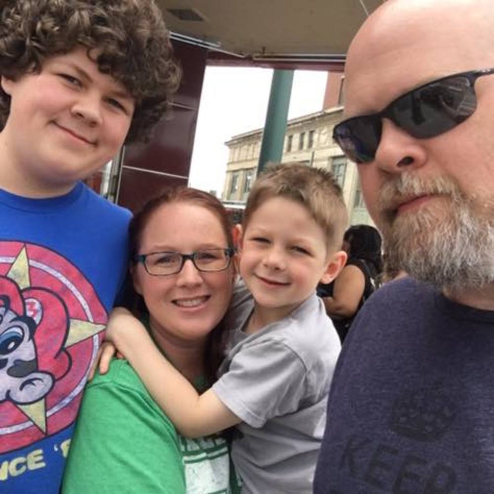 Meet your Posher, Dustie